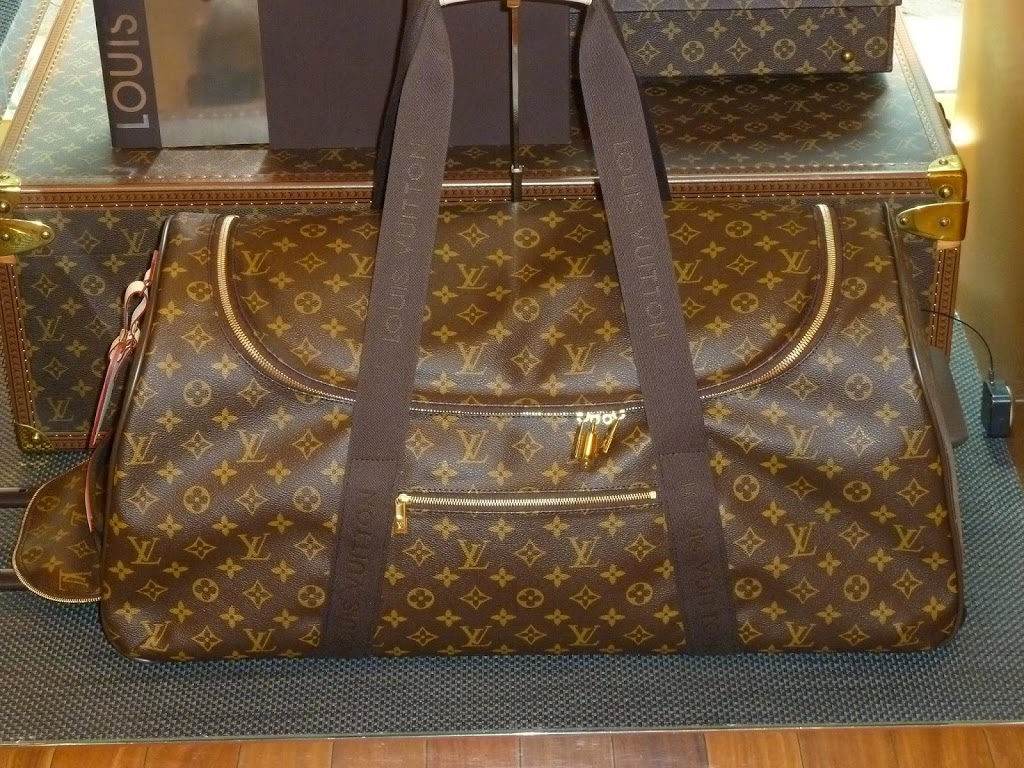 Louis Vuitton Neo Eole: New travel bag to love! - The DCFashion Fool